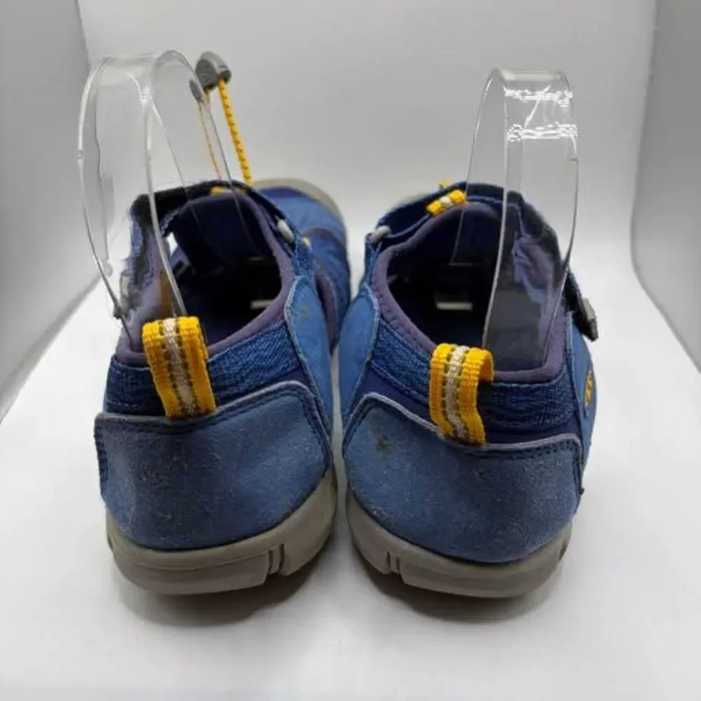 Kids KEEN Waterproof Sandals Size 5
